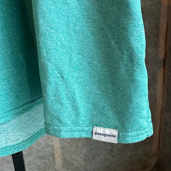 Patagonia Women’s Green Capilene1 Silk Weight Athletic Tee Size L - Picture 3 of 7